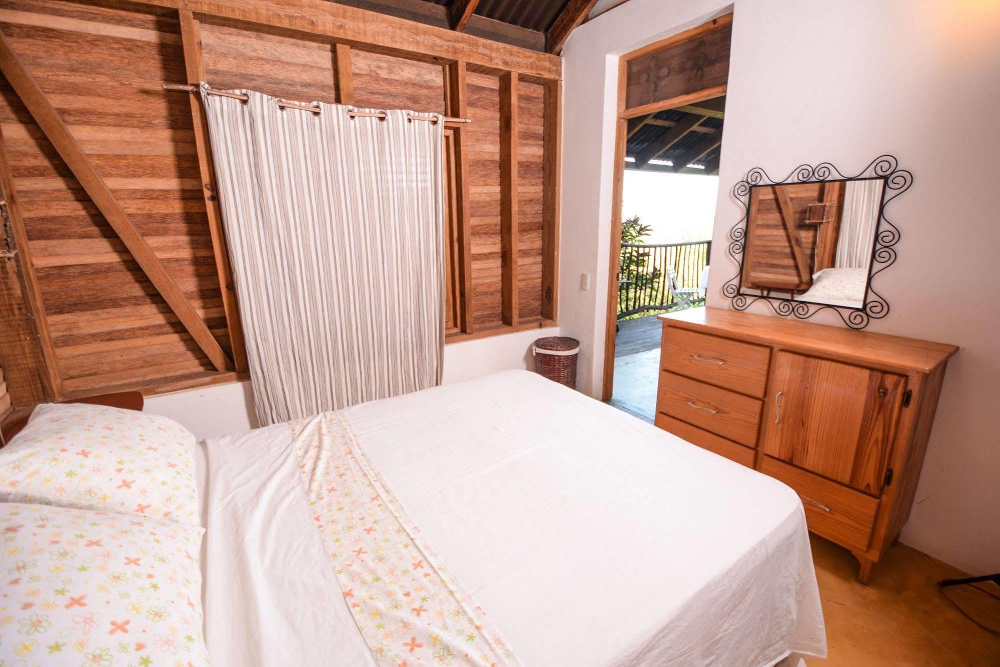 Clave Verde Ecolodge لاس تاريناس المظهر الخارجي الصورة